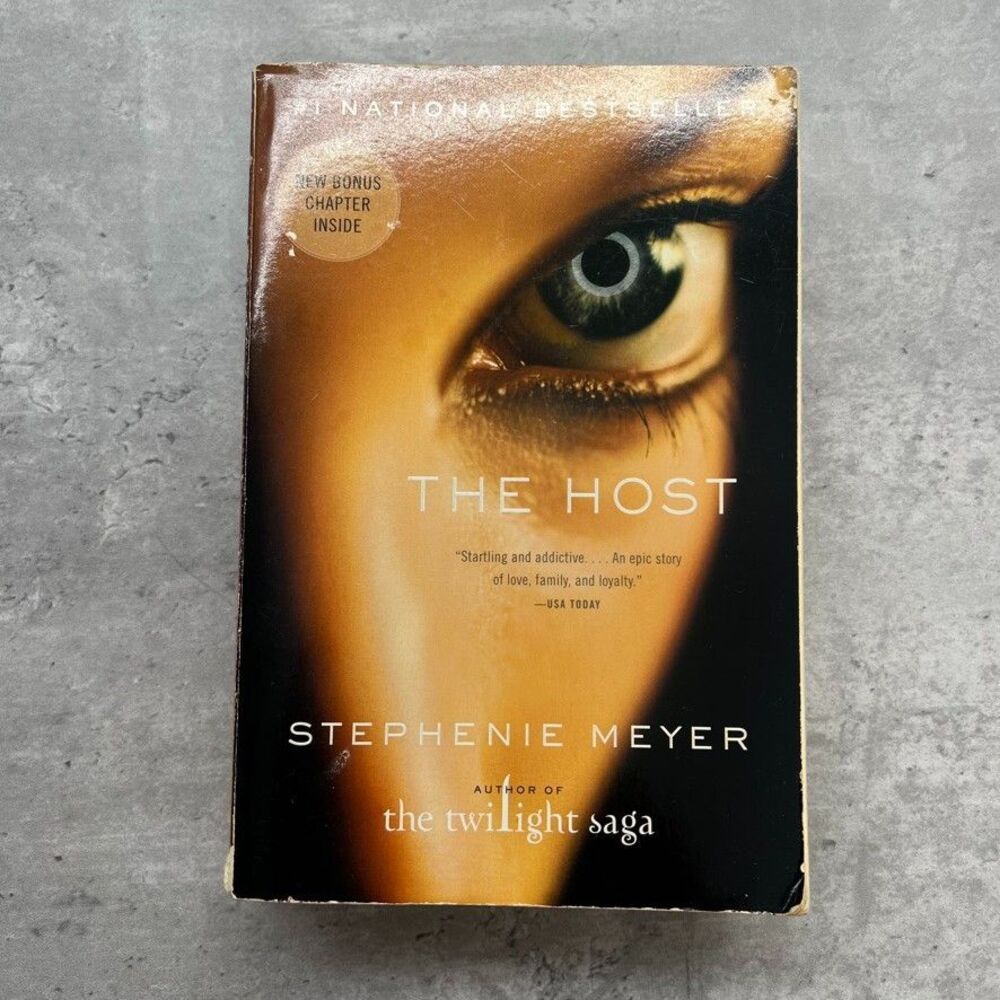 The Host By Stephenie Meyer National Best Seller Author Of The Twilight Saga